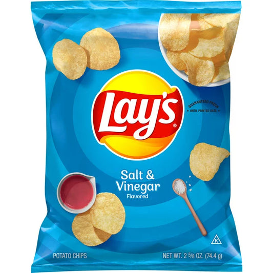 Lay's Salt &amp; Vinegar Flavored Potato Chips Bolsa de 2.625 oz
